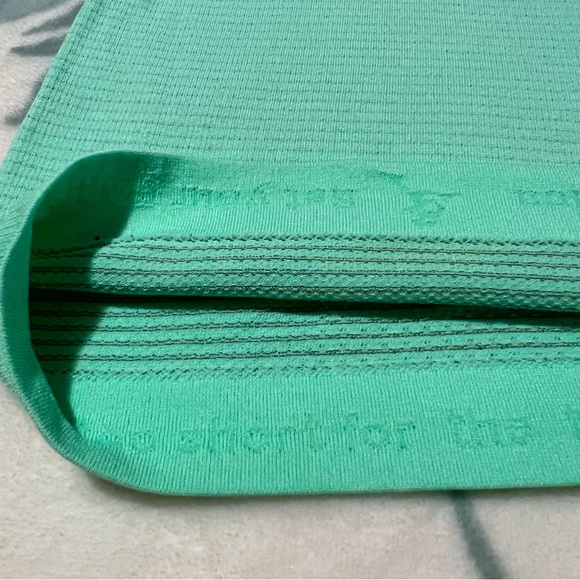 Lululemon Run Swiftly tank - Picture 4 of 5